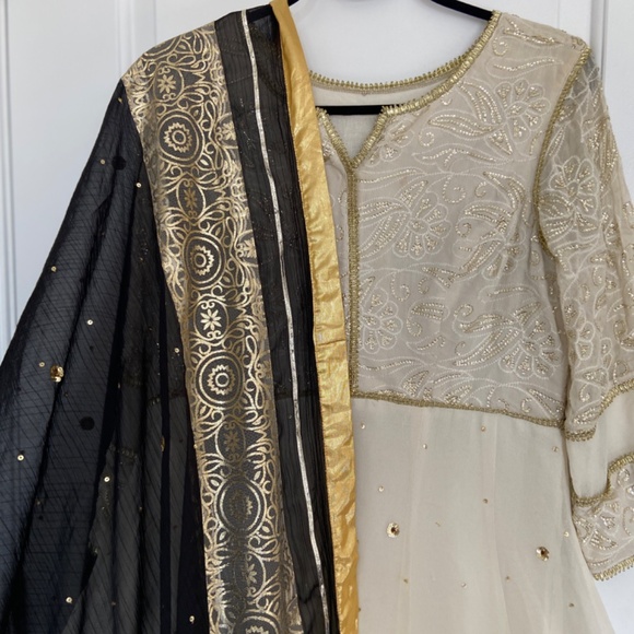 Fancy Indian Designer Anarkali Dress with dupatta set - Picture 3 of 8